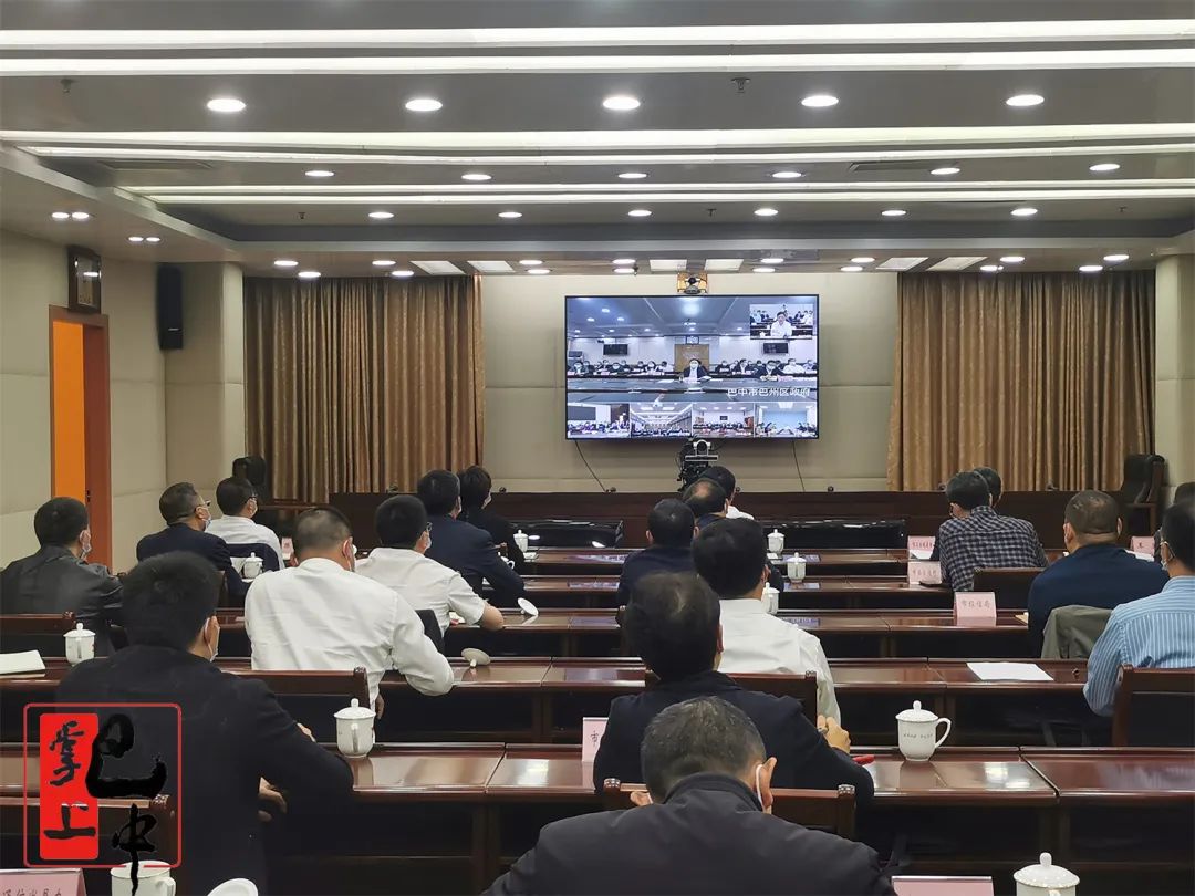 何平在市委應(yīng)對新冠肺炎疫情工作領(lǐng)導(dǎo)小組視頻調(diào)度會上強調(diào)
