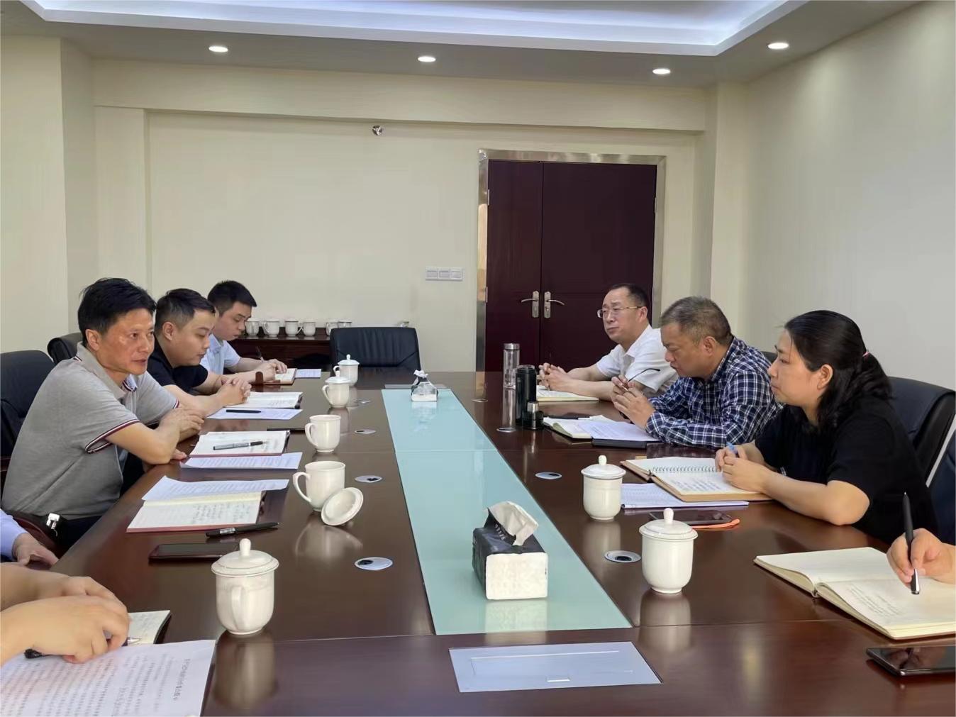 集團黨委書記、董事長許大政一行赴巴中農(nóng)商行開展業(yè)務(wù)合作洽談會